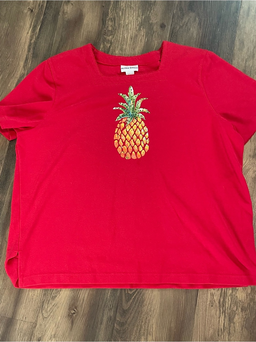 Alfred Dunner Pineapple Embellished Red Short Sleeve Top Women’s XL Tropical